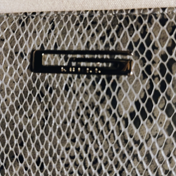 G by GUESS GREY SNAKESKIN PRINT Y2K SHOULDER BAG - Picture 2 of 7